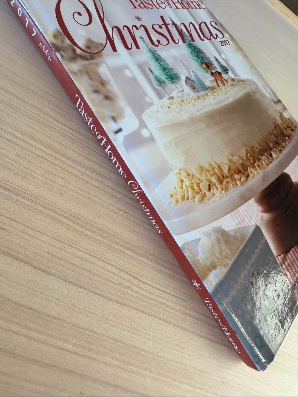 Taste of Home Christmas 2017 Hardback Cookbook